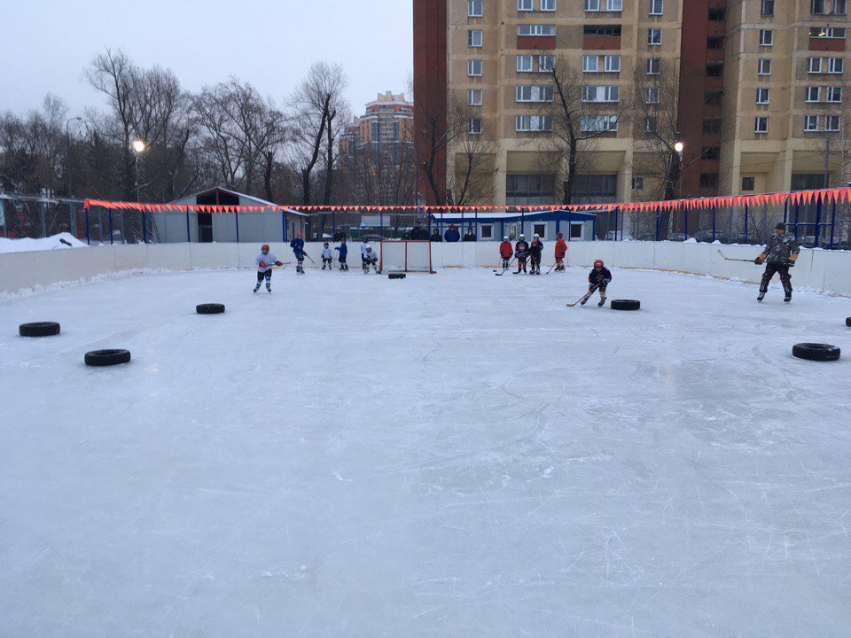 Рождественская эстафета на коньках 04.01.17.jpg